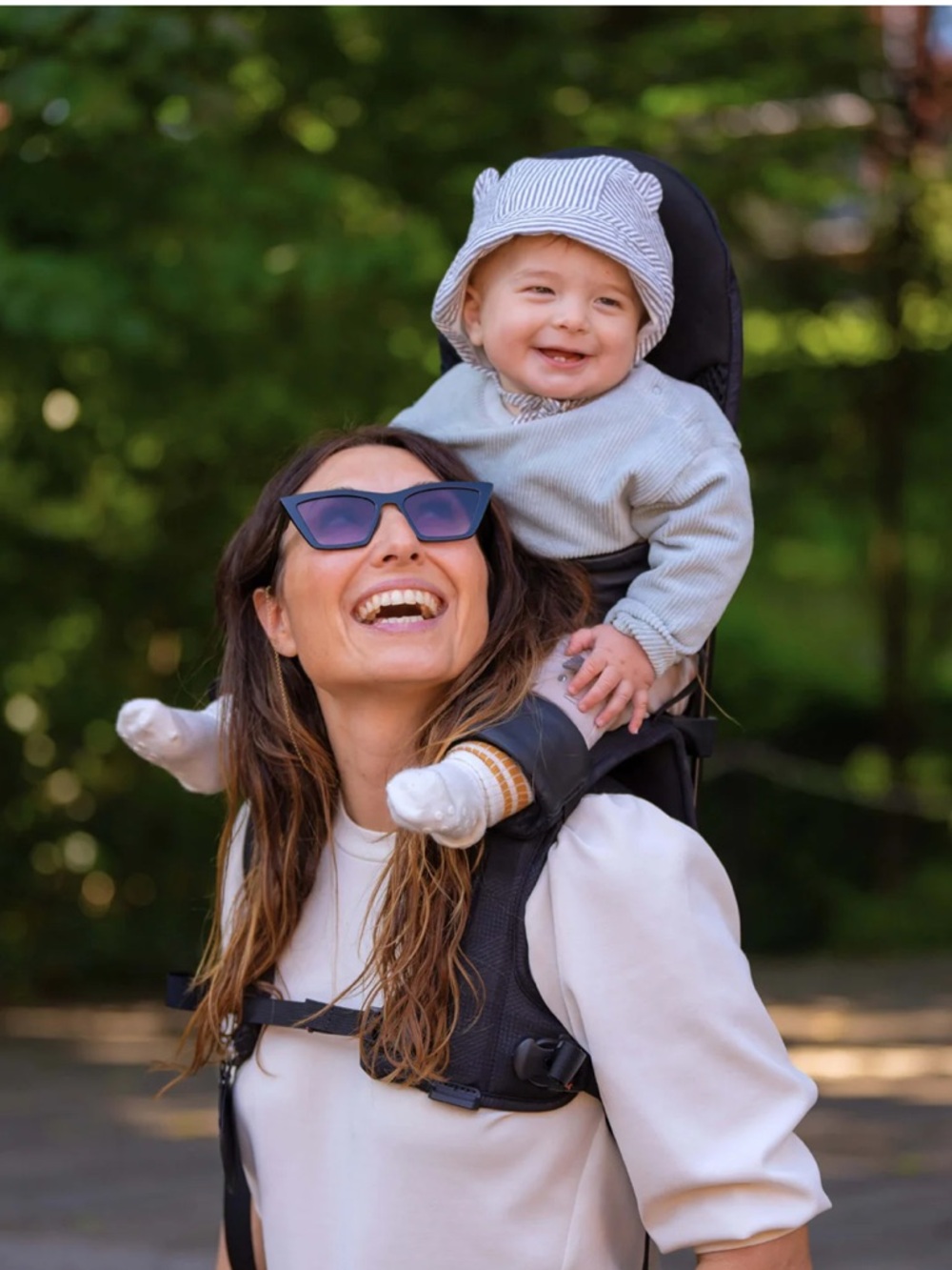 MiniMeis Black Child Shoulder Carrier, 6 mos to 4 years (max 40lbs)